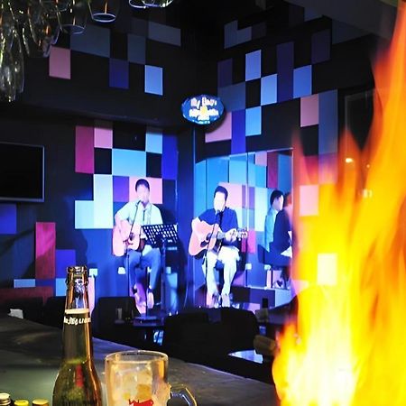 โรงแรมไฮฟ์ เกซอนซิตี้ ภายนอก รูปภาพ